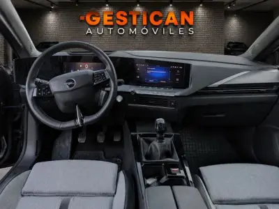 Opel Astra 2023 · foto 10