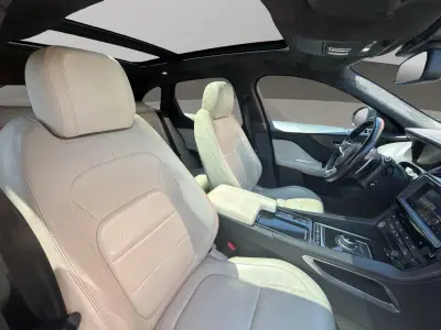 Jaguar F-Pace 2017 · foto 15