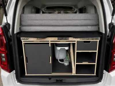 Opel Combo 2023 · foto 40