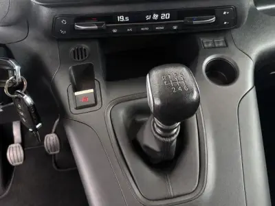 Opel Combo 2023 · foto 34