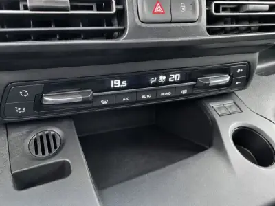 Opel Combo 2023 · foto 17