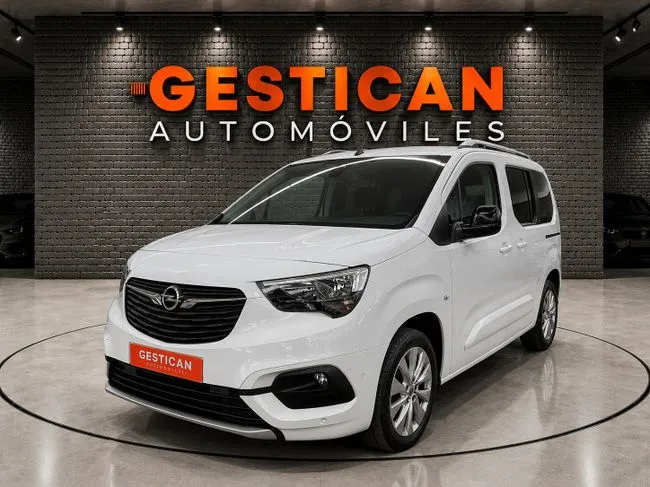 Opel Combo 2023 en 4 islas · CEC