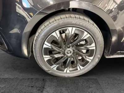 Mercedes-Benz Clase V 2025 · foto 6