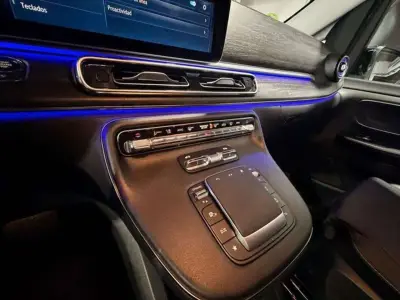 Mercedes-Benz Clase V 2025 · foto 12