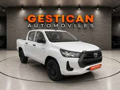 Toyota Hilux 2021 · foto 3