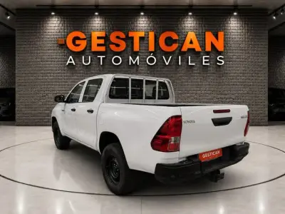 Toyota Hilux 2021 · foto 5