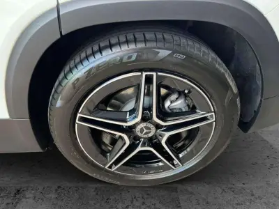 Mercedes-Benz GLB 2022 · foto 5
