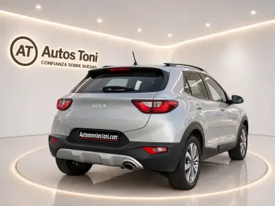 KIA Stonic 2023 · foto 3