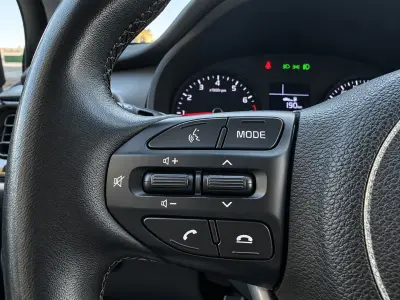KIA Stonic 2023 · foto 18