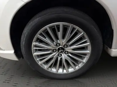 Mitsubishi Outlander 2021 · foto 7