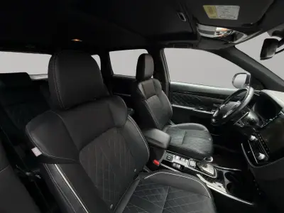 Mitsubishi Outlander 2021 · foto 15