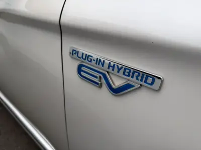 Mitsubishi Outlander 2021 · foto 18