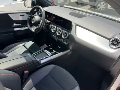 Mercedes-Benz Clase B 2024 · foto 14