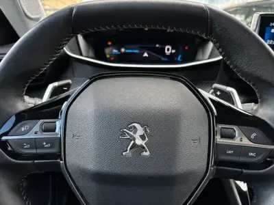 Peugeot 2008 2022 · foto 10