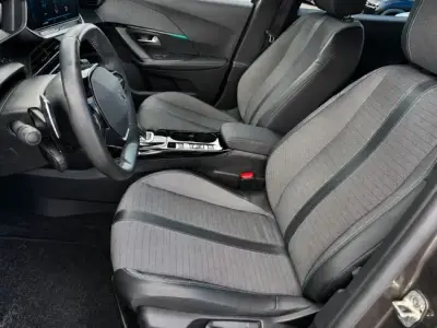 Peugeot 2008 2022 · foto 12