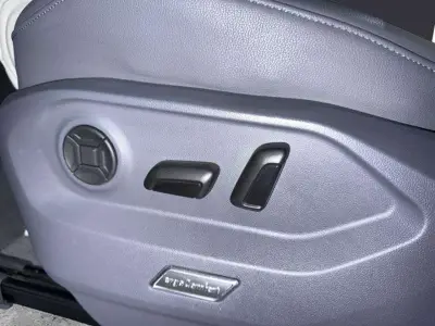 Volkswagen Touareg 2023 · foto 16