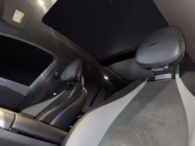 Mercedes-Benz EQE SUV 2025 · foto 16