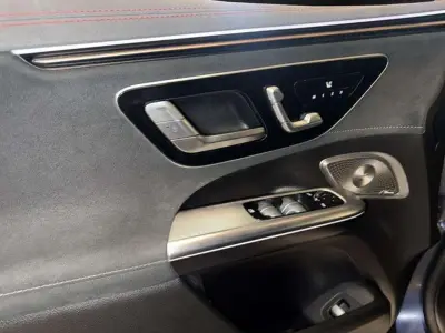 Mercedes-Benz EQE SUV 2025 · foto 14