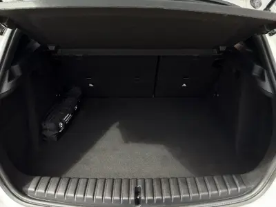 BMW Serie 1 2021 · foto 17