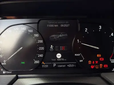 BMW Serie 1 2021 · foto 18
