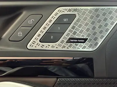 BMW iX1 2023 · foto 12