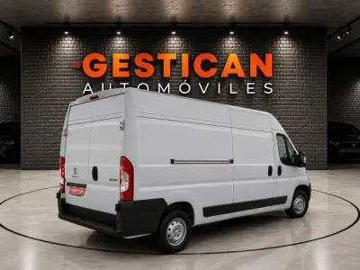 Peugeot Boxer 2023 · foto 3