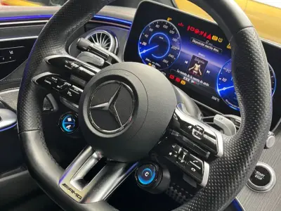 Mercedes-Benz EQE AMG 2024 · foto 12