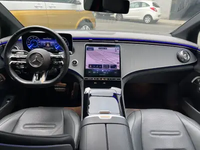 Mercedes-Benz EQE AMG 2024 · foto 20