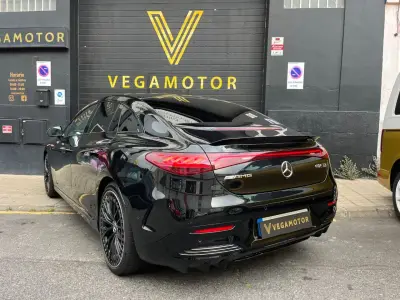 Mercedes-Benz EQE AMG 2024 · foto 2