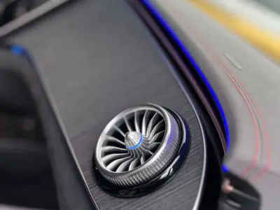 Mercedes-Benz EQE AMG 2024 · foto 13