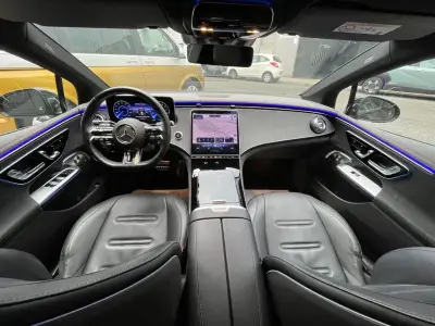 Mercedes-Benz EQE AMG 2024 · foto 7