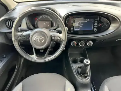 Toyota Aygo X 2022 · foto 10
