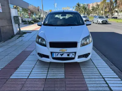 Chevrolet Aveo 2011 · foto 2