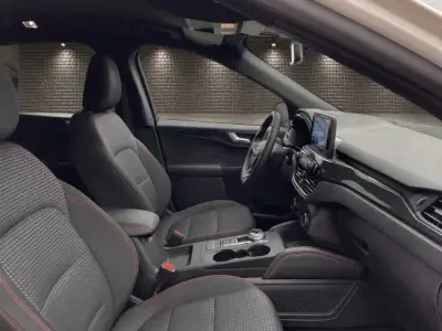 Ford Kuga 2024 · foto 10