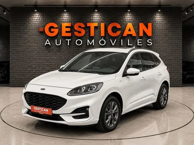 Ford Kuga 2024 en 4 islas · CEC
