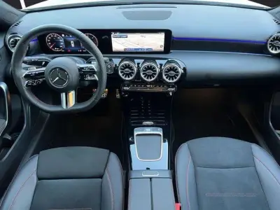 Mercedes-Benz Clase A 2025 · foto 8