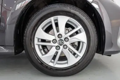 Toyota Yaris 2024 · foto 8