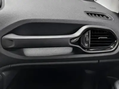 Jeep Renegade 2022 · foto 14