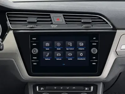 Volkswagen Touran 2018 · foto 20