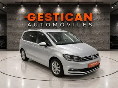 Volkswagen Touran 2018 · foto 4