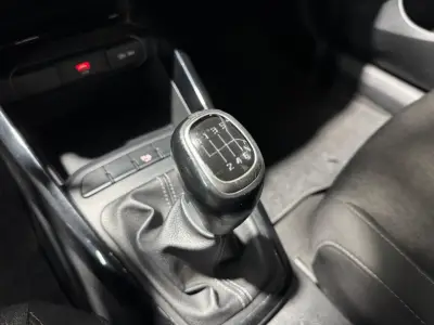 KIA Stonic 2022 · foto 8