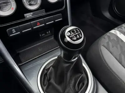 Volkswagen Beetle 2019 · foto 17