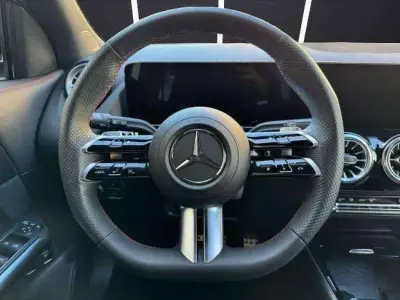 Mercedes-Benz GLA 2023 · foto 10