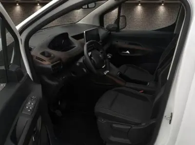 Peugeot Rifter 2023 · foto 9