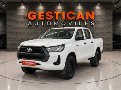 Toyota Hilux 2022 en Gran Canaria · CEC
