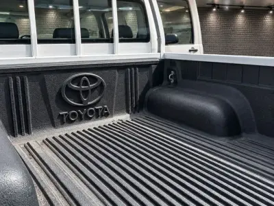 Toyota Hilux 2022 · foto 19