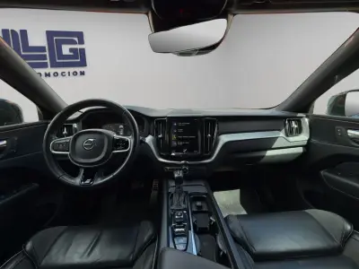 Volvo XC60 2020 · foto 16