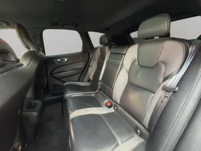 Volvo XC60 2020 · foto 15