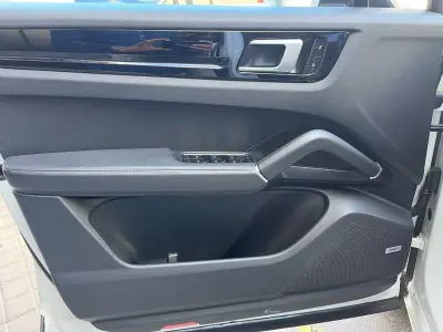 Porsche Cayenne 2018 · foto 15