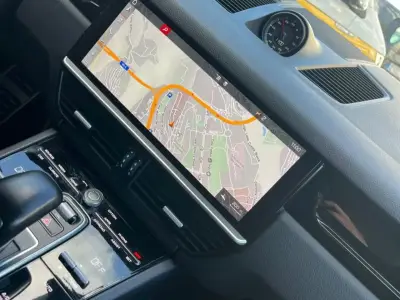 Porsche Cayenne 2018 · foto 13